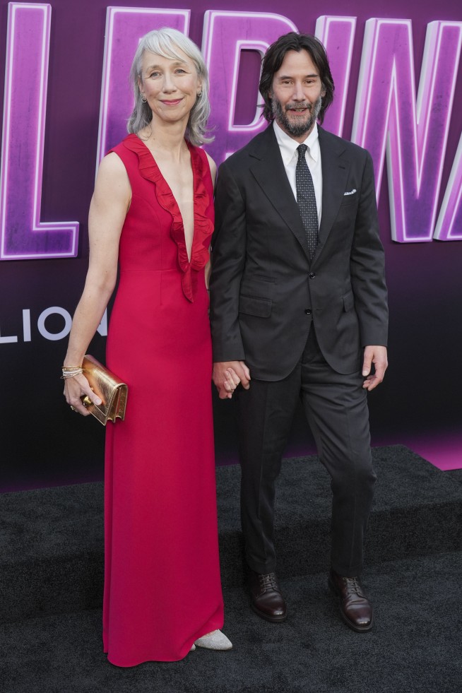 Keanu Reeves' Girlfriend: No, We Didn't Get Married
