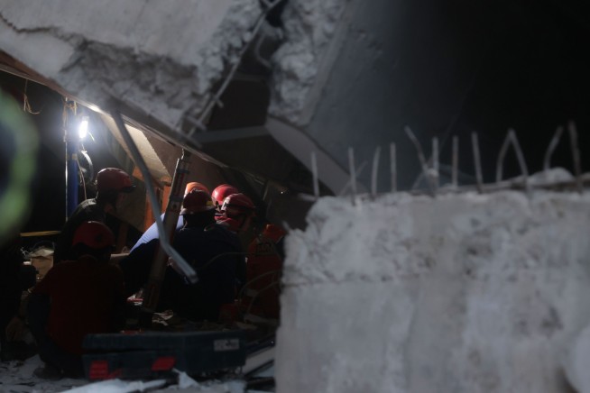 91 Students Remain Buried 2 Days After School Collapse