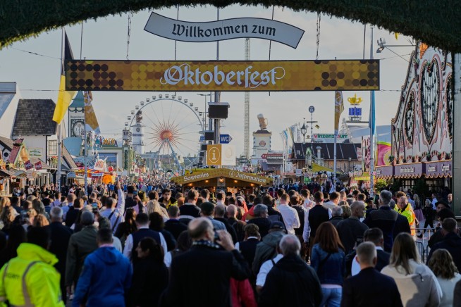 Oktoberfest Reopens After Threat Suspect's Suicide