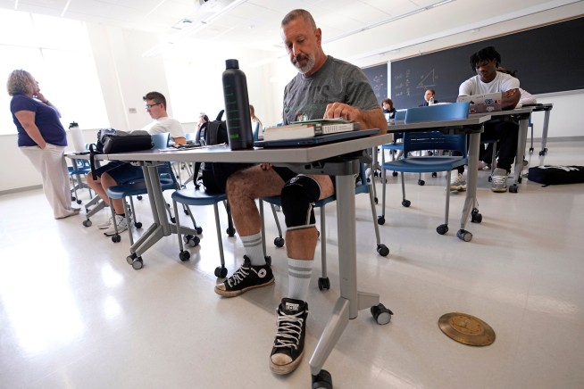 He Fulfilled Dream of College, Playing Football ... at Age 58