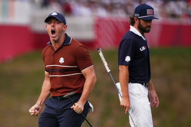 Golf Boss Backtracks, Denounces Fans' Abuse