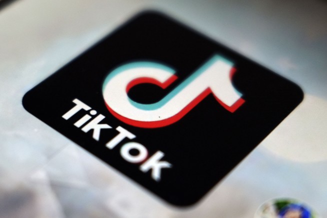 TikTok Search Prompts Expose Teens to Adult Content: Report