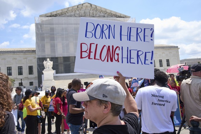 Appeals Court Blocks Trump on Birthright Citizenship