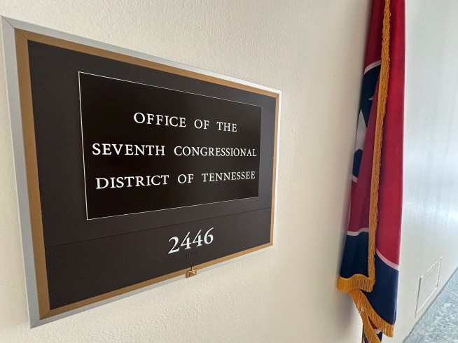 Trump-Backed Candidate Wins GOP Primary in Tennessee