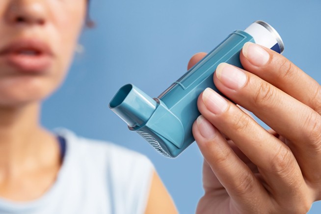 Inhalers' Climate Impact Rivals That of Half a Million Cars
