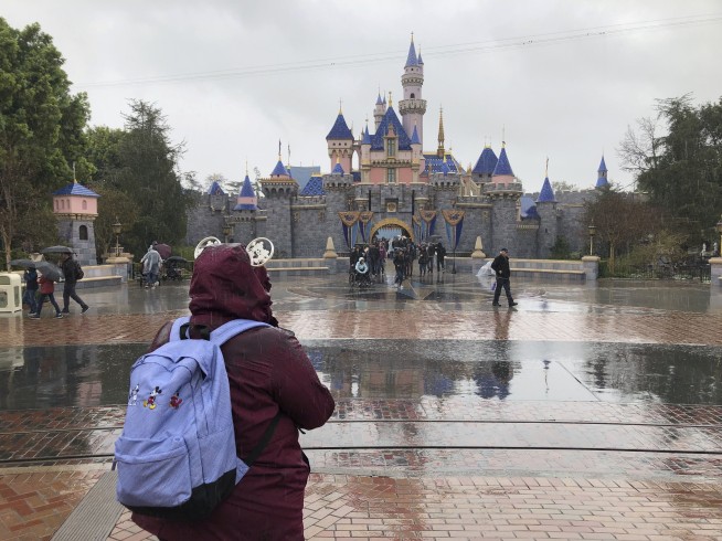 Woman Dies After Haunted Mansion Ride