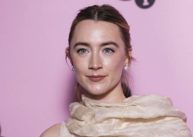 Saoirse Ronan Will Play Linda McCartney
