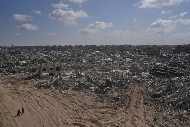 Palestinians Return as Israelis Cheer Hostage Deal
