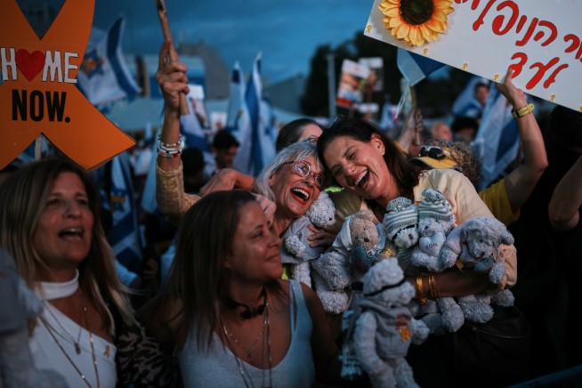 Hamas Releases First 7 Hostages