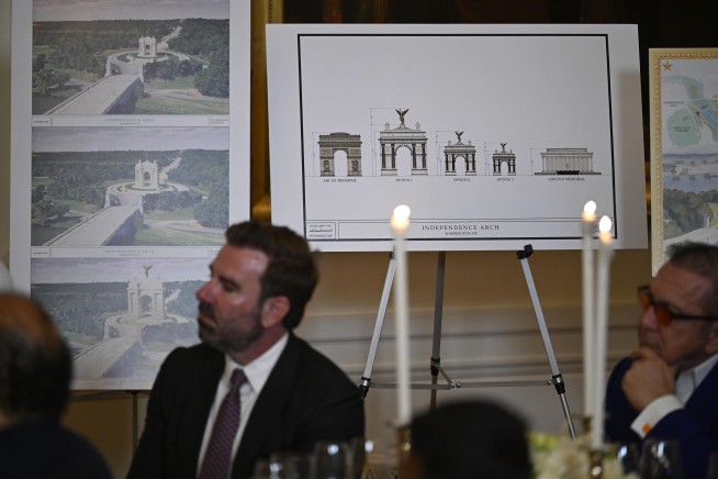 Trump Reveals Plans for an 'Independence Arch'