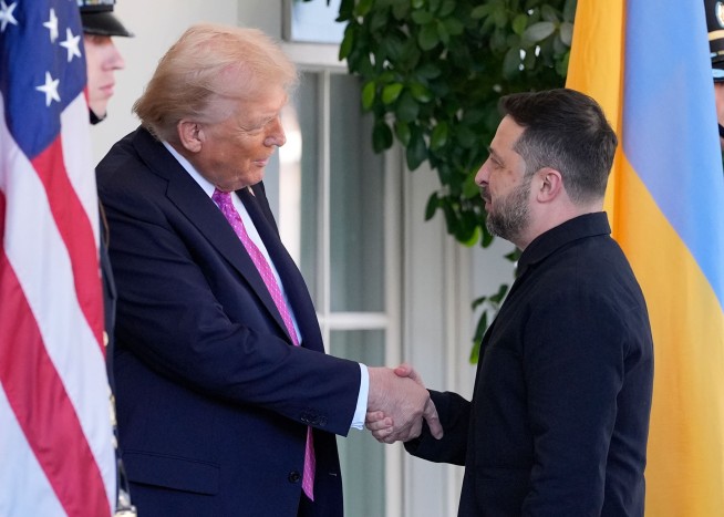 Trump Skeptical He Can Get Putin, Zelensky in Same Room