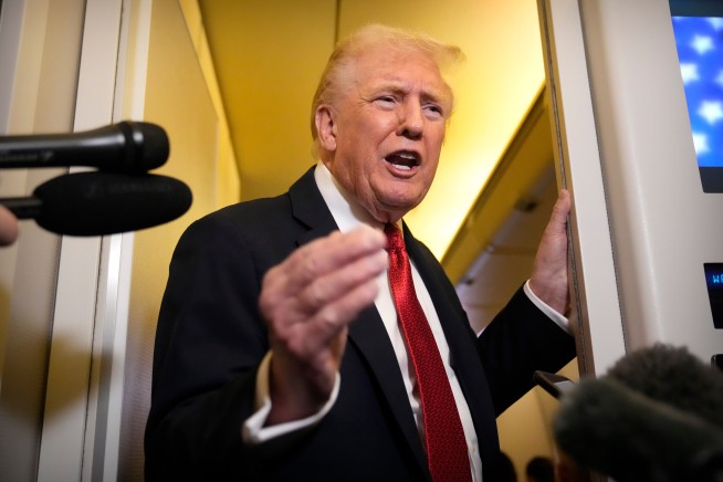 Trump Brushes Off 'No Kings' Protests