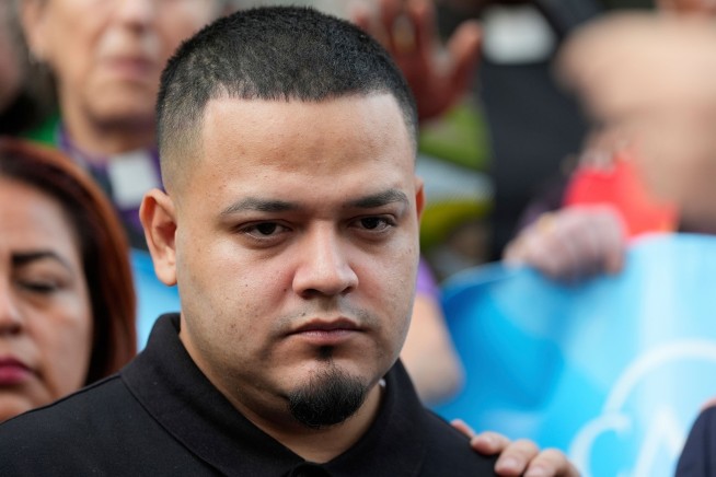 Abrego Garcia Fights ICE's New Plan: Liberia