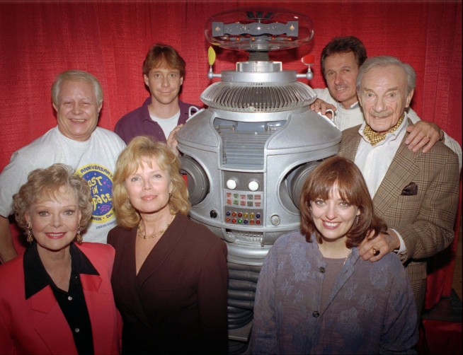 June Lockhart, of Lassie and Lost in Space, Dies at 100