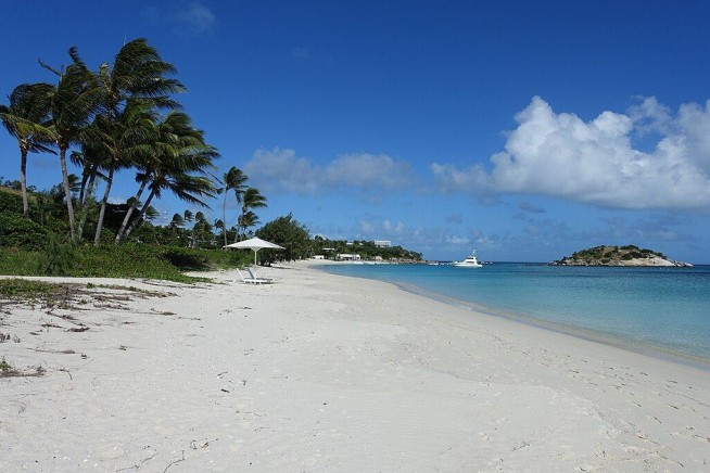 Elderly Cruise Passenger Left Behind on Island Is Found Dead