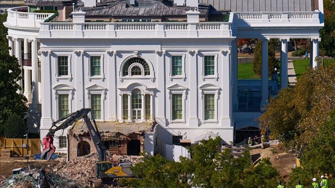 Trump Fires Panel Members Set to Review Ballroom Plans