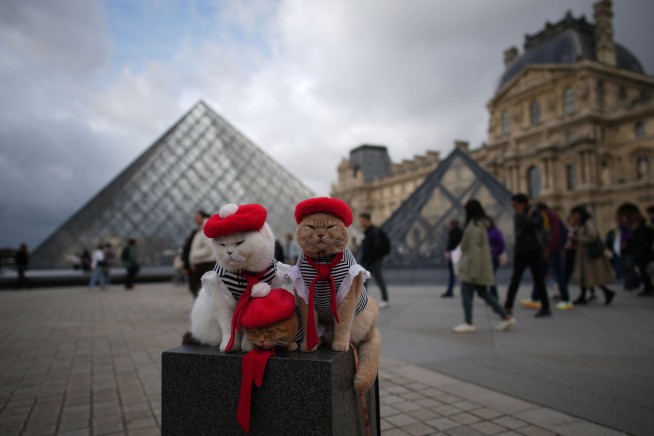 Prosecutor: Louvre Suspects Gave 'Partial' Admission