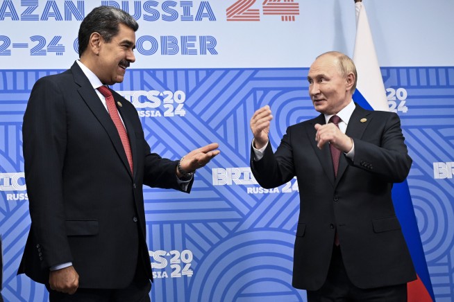 Maduro Turns to Putin for Help as US Bears Down