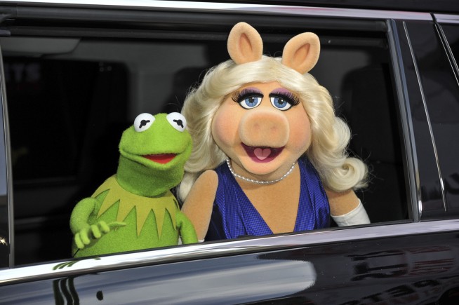 Miss Piggy Movie Is Coming, With Star Power