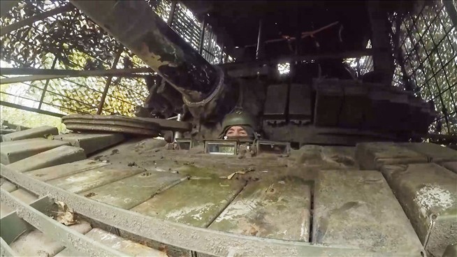 Russian Soldiers Scammed for Their 6-Figure Death Payouts