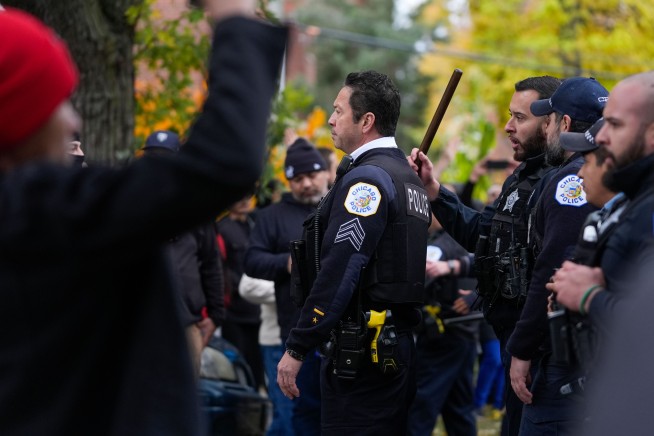 DHS: Someone Fired Shots at Agents in Chicago