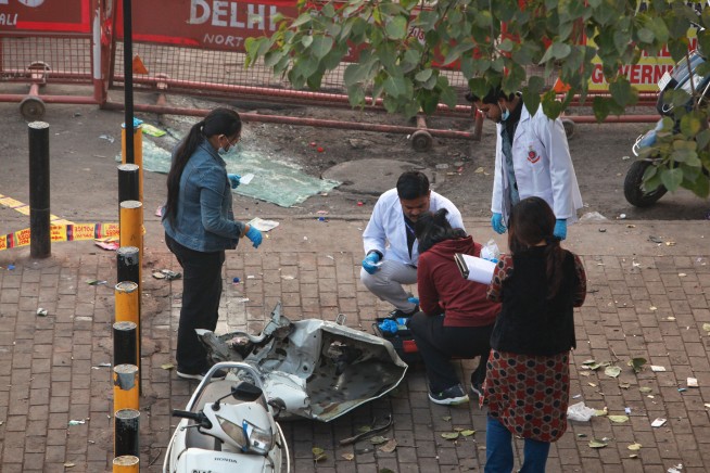 Car Blast in New Delhi Kills 8
