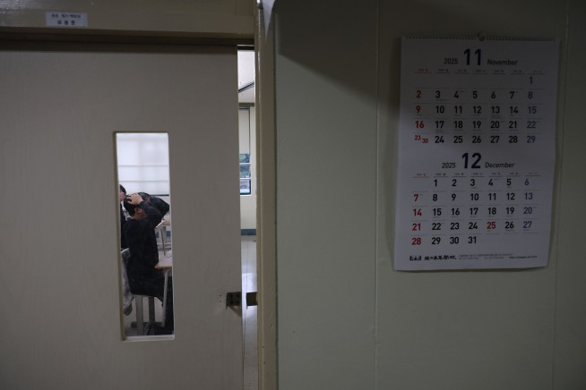 South Korea Halts Flights During High-Stakes Exam