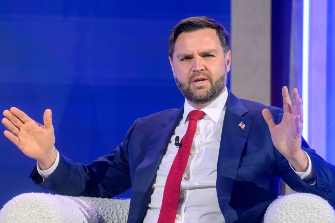 Vance: I'll Talk to Trump About 2028 After the Midterms