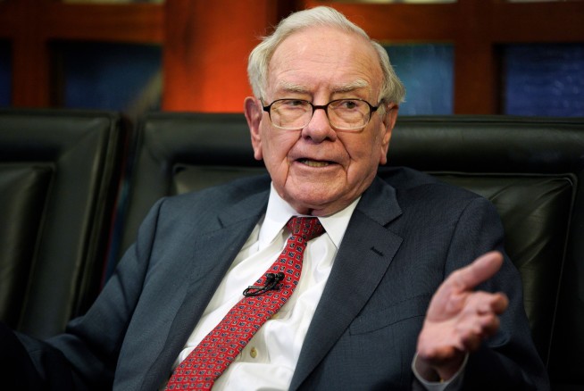 Buffett Dumps Nearly Half of Bank of America Stake