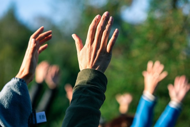 How 2 Men Gently Unravel the Ties That Bind Cult Members