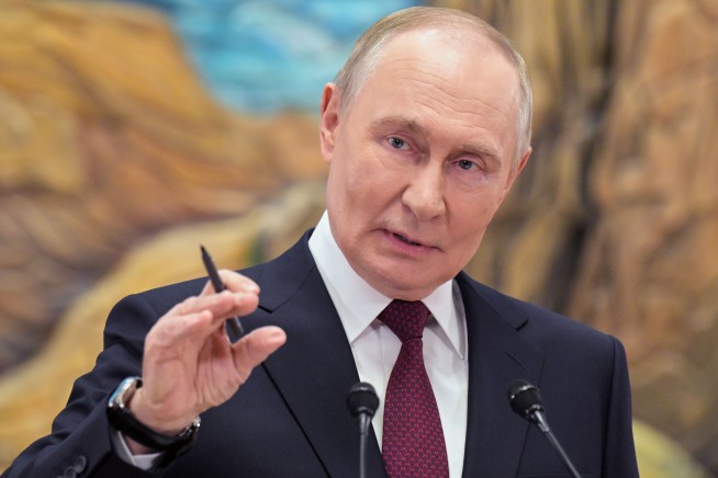 Putin Doubles Down on Demand for Ukrainian Territory