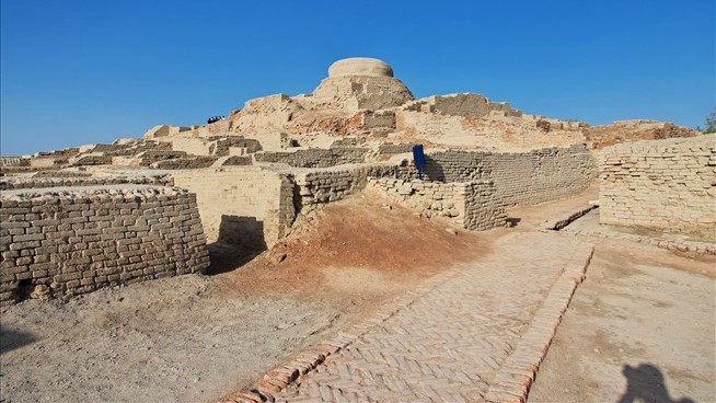 Famed Ancient Civilization May Have Been Toppled Slowly