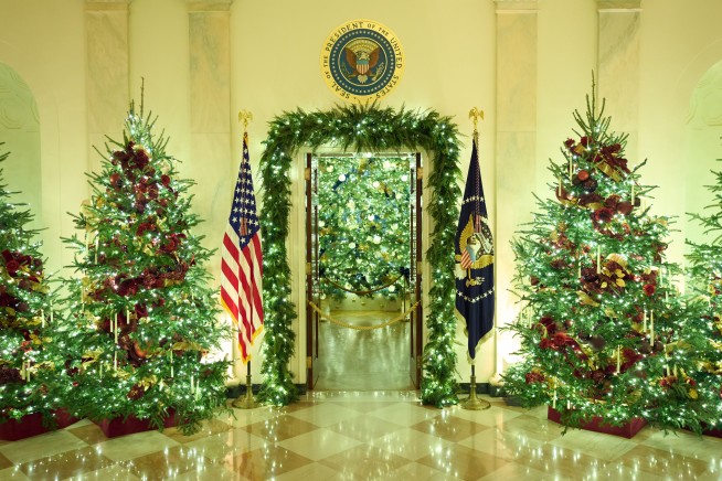 Melania Trump Unveils White House Holiday Decor