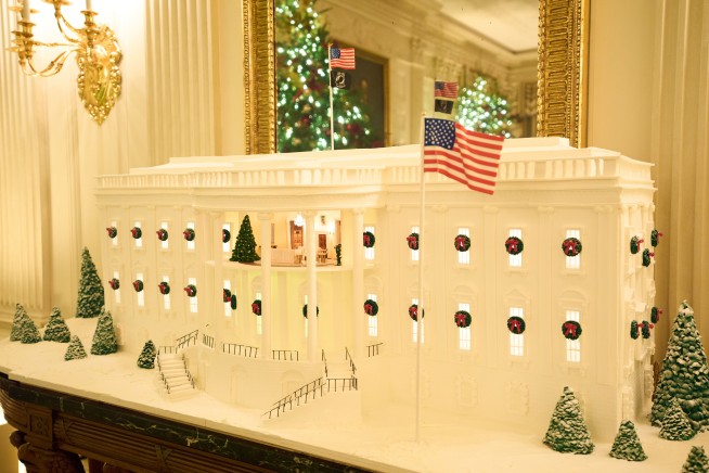 Melania Trump Unveils White House Holiday Decor