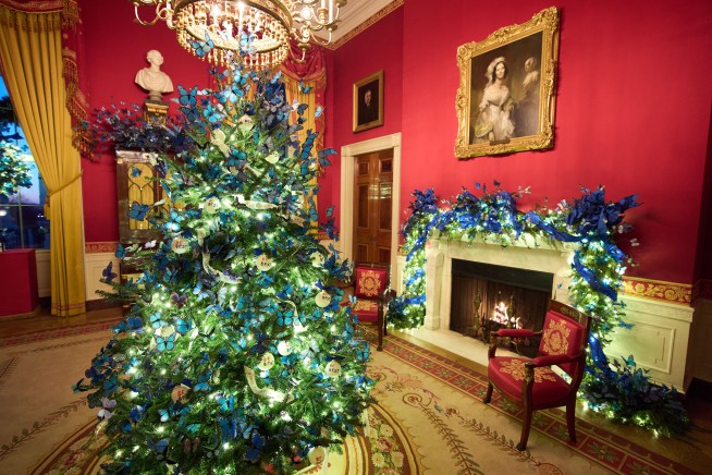 Melania Trump Unveils White House Holiday Decor
