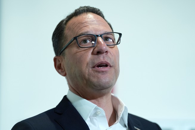 Josh Shapiro Blasts Harris for 'Blatant Lies' in Memoir