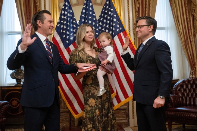 Van Epps Is Sworn in 2 Days After Election Win