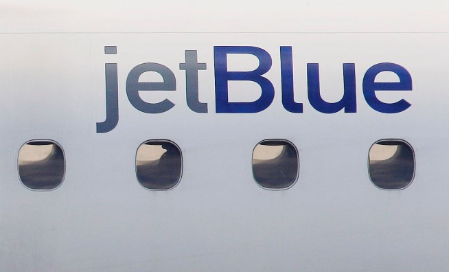 JetBlue Reports 'Outrageous' Near Miss With Air Force Tanker