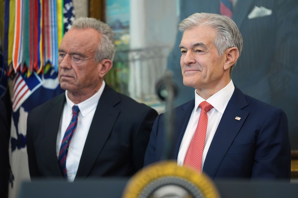 Trump Moves to End Transgender Care for Minors