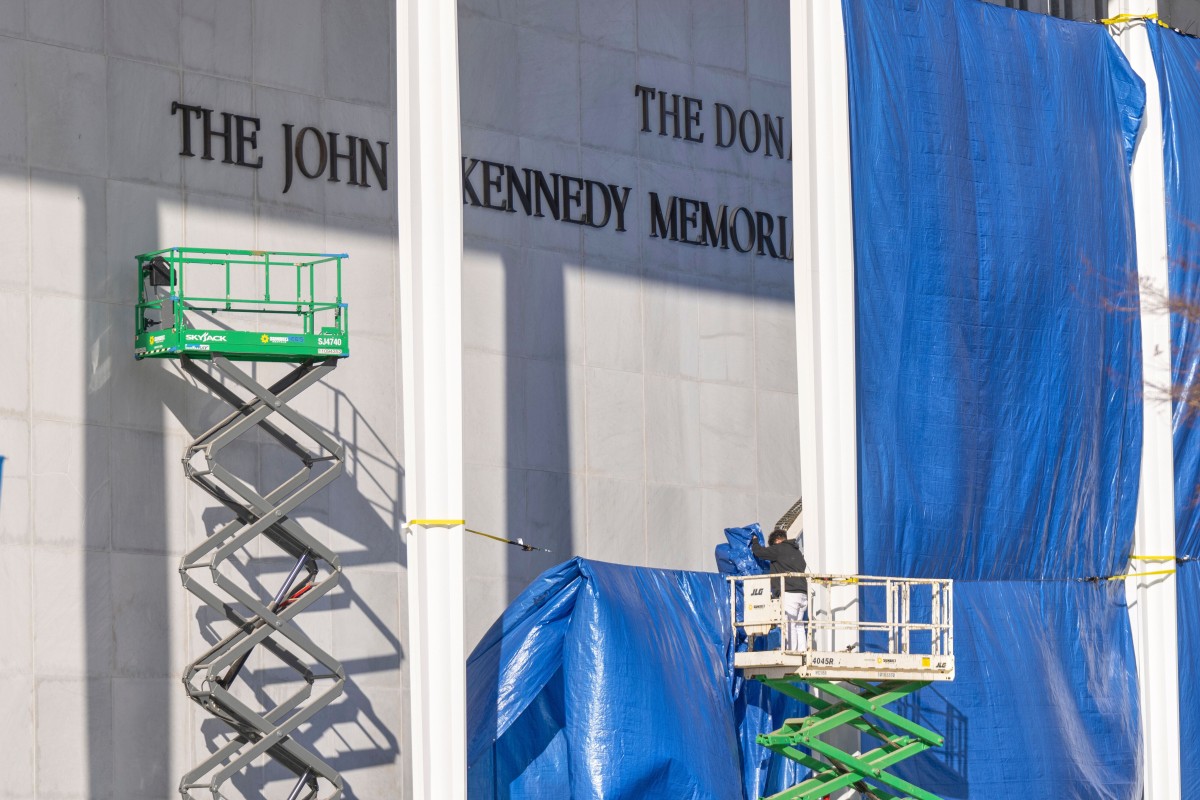 Kennedy Family Blasts Plan to Rename Kennedy Center