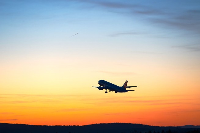 Toxic Plane Fumes Linked to Mysterious Deaths of Pilots, Crew