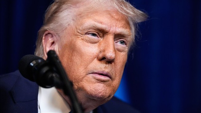 Trump: We'll Start Building the Arch Within 2 Months