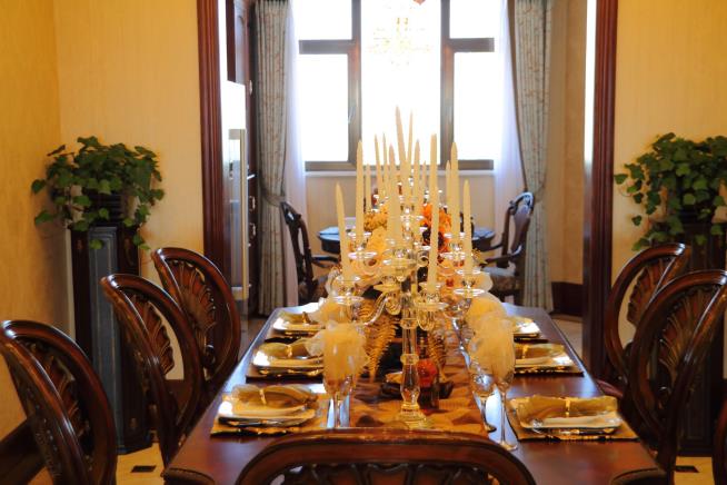 New Home Designs Are Saying Goodbye to Dining Rooms