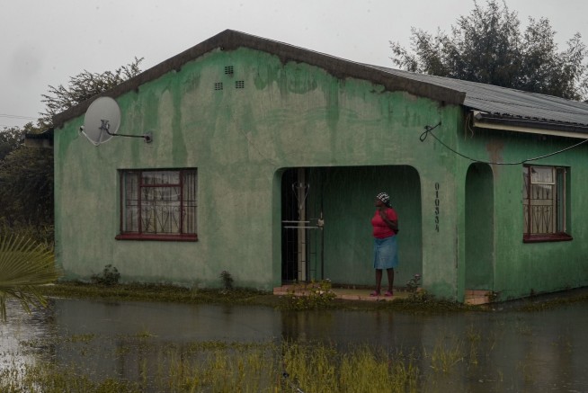 100-Plus Dead as Torrential Rains Flood Southern Africa