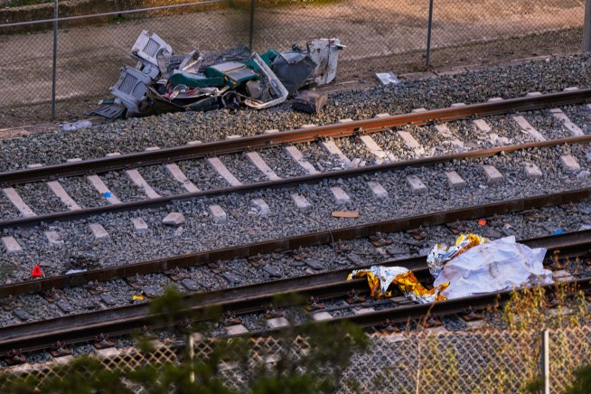 Investigators Focus on Broken Rail Joint in Deadly Spain Crash