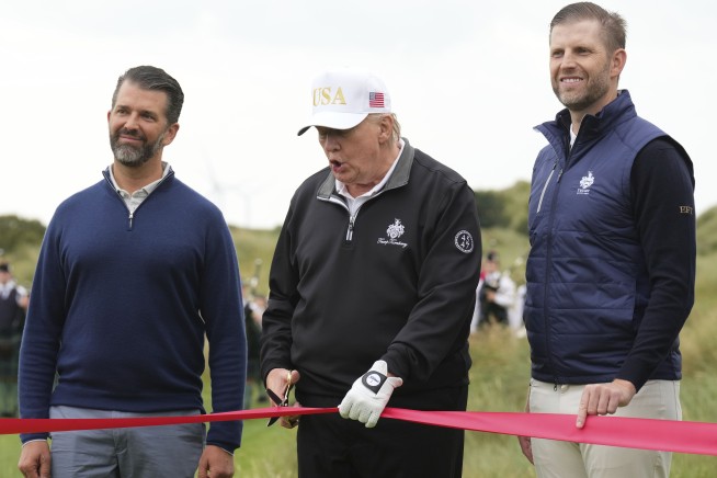 Trump, Sons Sue IRS, Treasury Over Tax Leaks