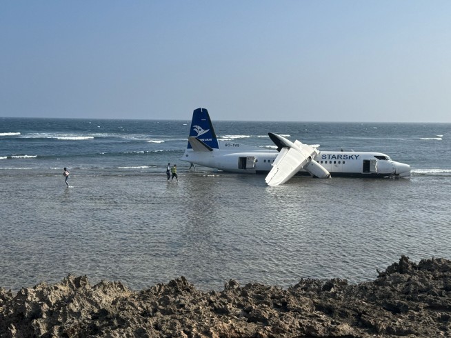 Passengers Walk Away After Plane Ends Up in Ocean