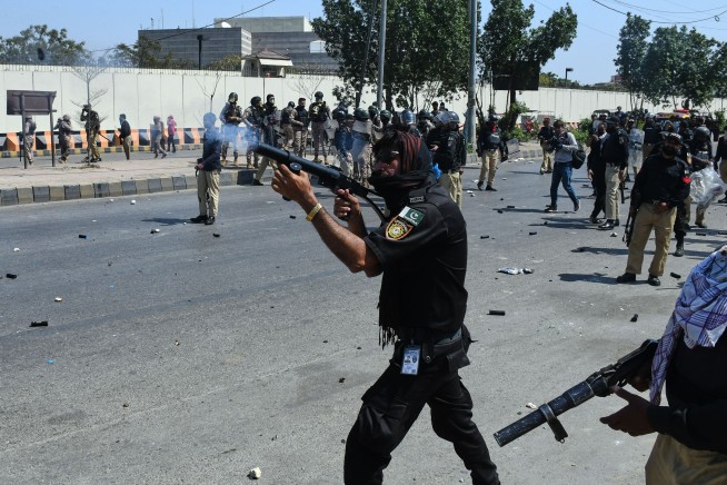 At Least 22 Die Protesting Strikes, Storming US Consulate