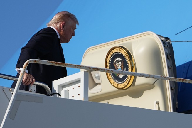 Pentagon Reports First US Casualties