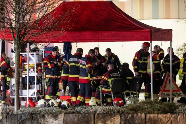 Fire Engulfs Bus in Switzerland, Killing 6